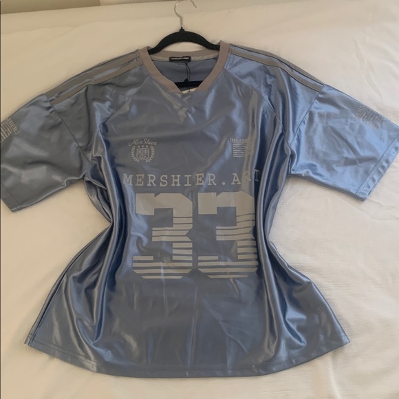 Women's Blue Graphic Blouse - Picture 3 of 3